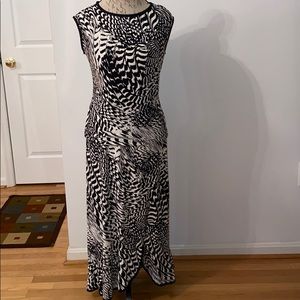 2 piece set- polyester & spandex w elastic waist